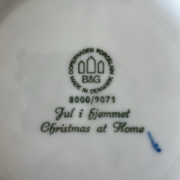 Bing & Grondahl Christmas At Home 1971 Porcelain Plate Denmark Jul i hjemmet - Picture 3 of 5